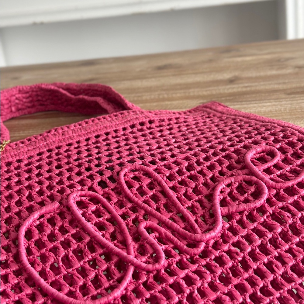 Chloé Pink Crochet 'Love' Tote - Picture 5 of 8
